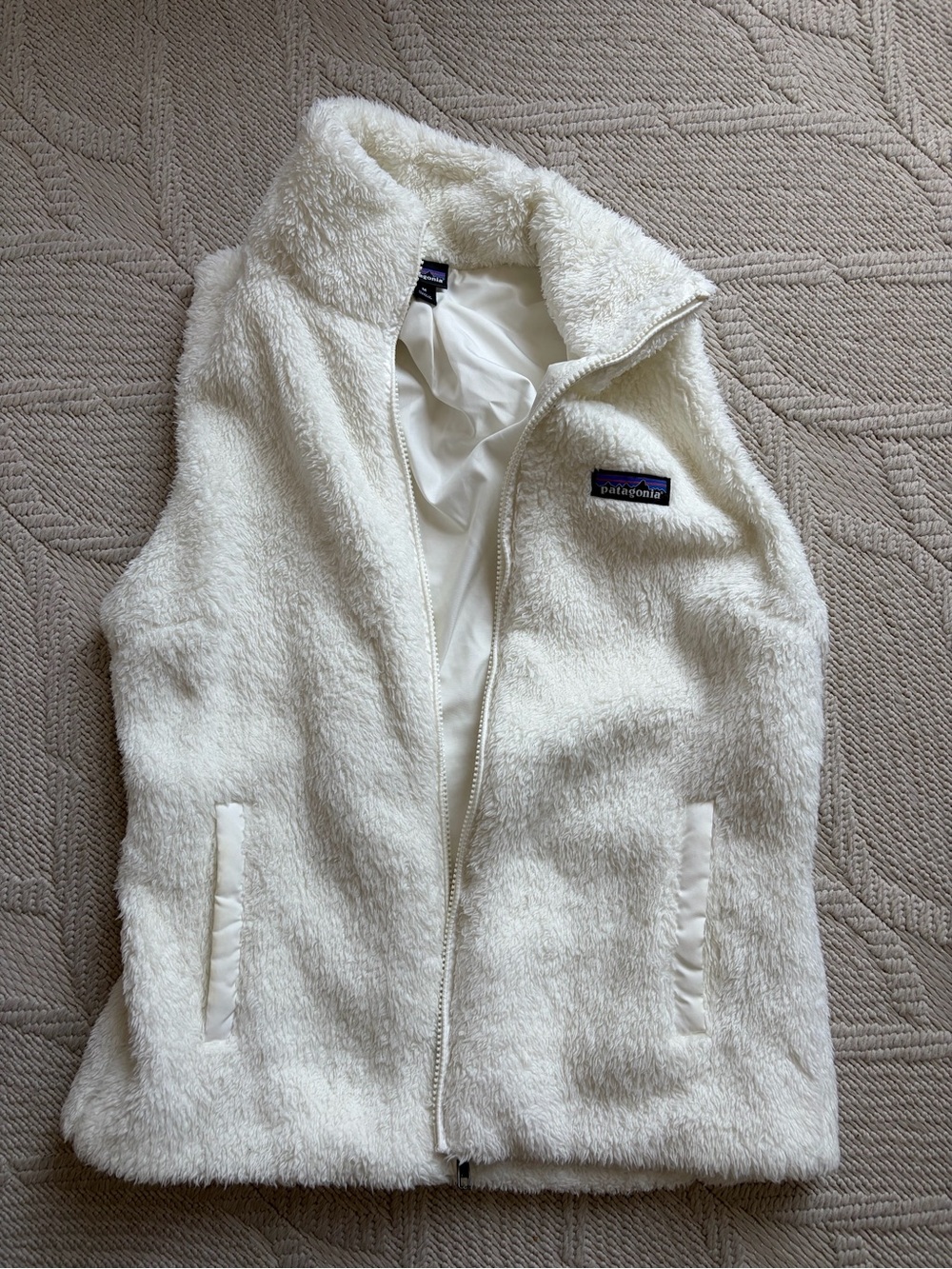 Patagonia Cream Fleece Vest - Plush Zip-Up Layer